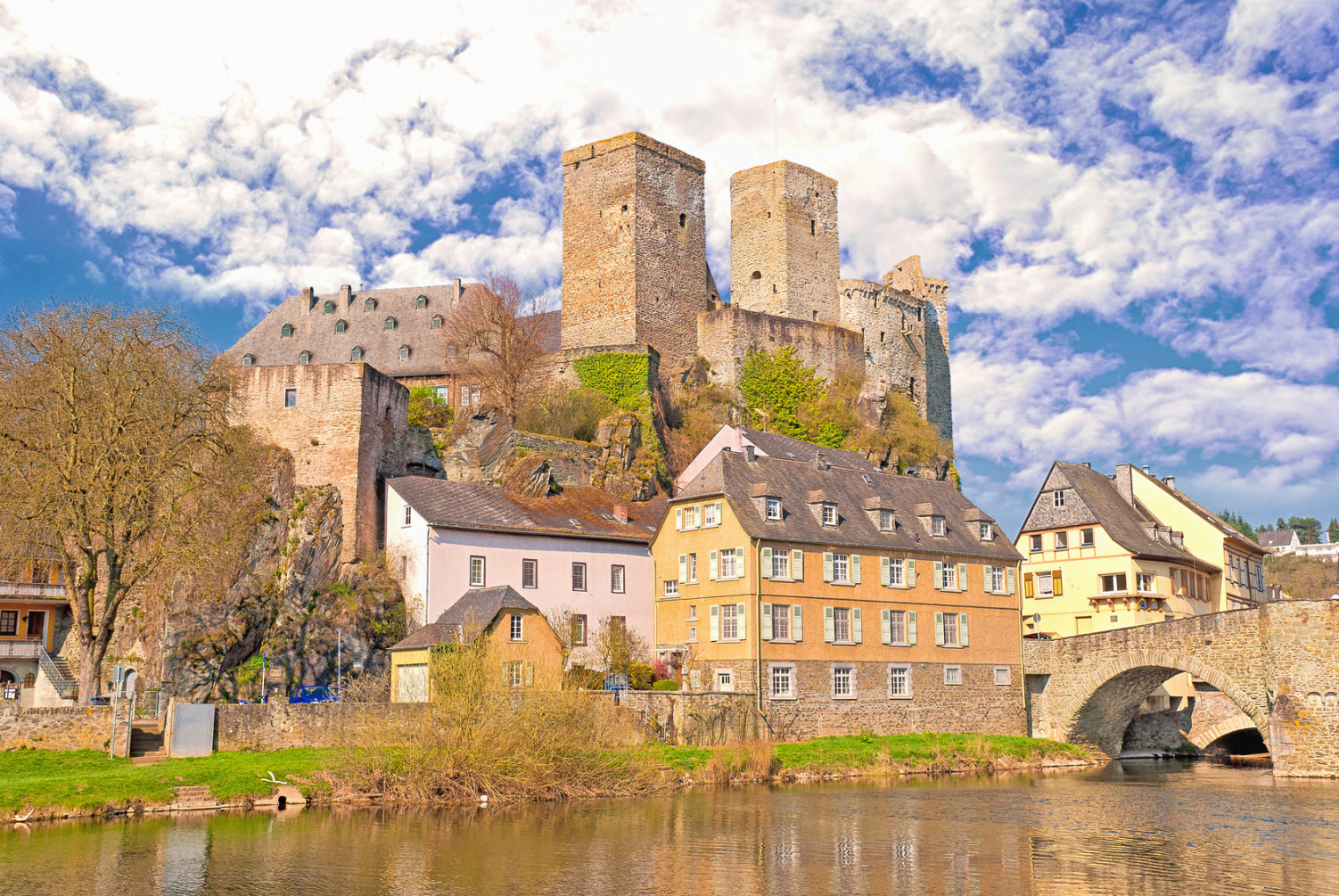 Detektei Hessen | Detektiv Hessen | Wirtschaftsdetektei Hessen | Privatdetektiv Hessen