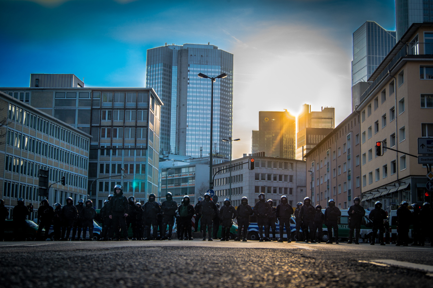 Polizeiaufmarsch in Frankfurt | Privatdetektei Frankfurt | Privatdetektiv Frankfurt